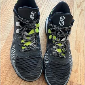 Nike Kyrie flytrap V shoes